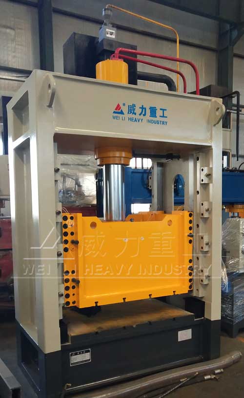 粉末成型框架式液壓機(jī)|數(shù)控伺服液壓機(jī)