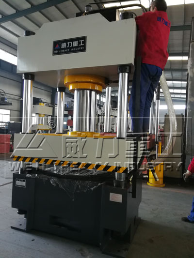 水槽液壓機(jī)調(diào)試