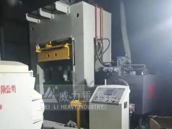 塑料托盤成型液壓機(jī)
